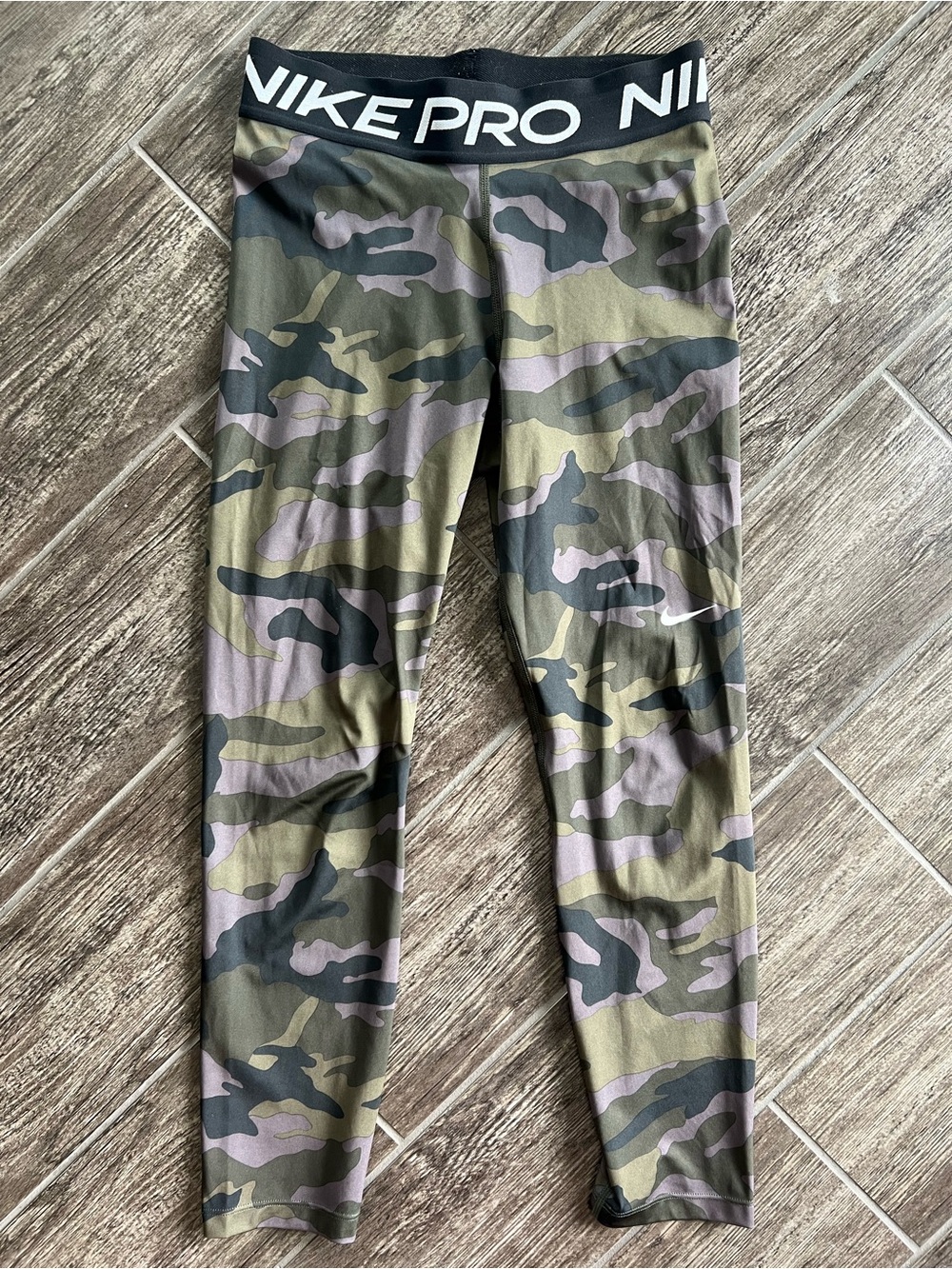 Nike Pro Camo Cropped Leggings